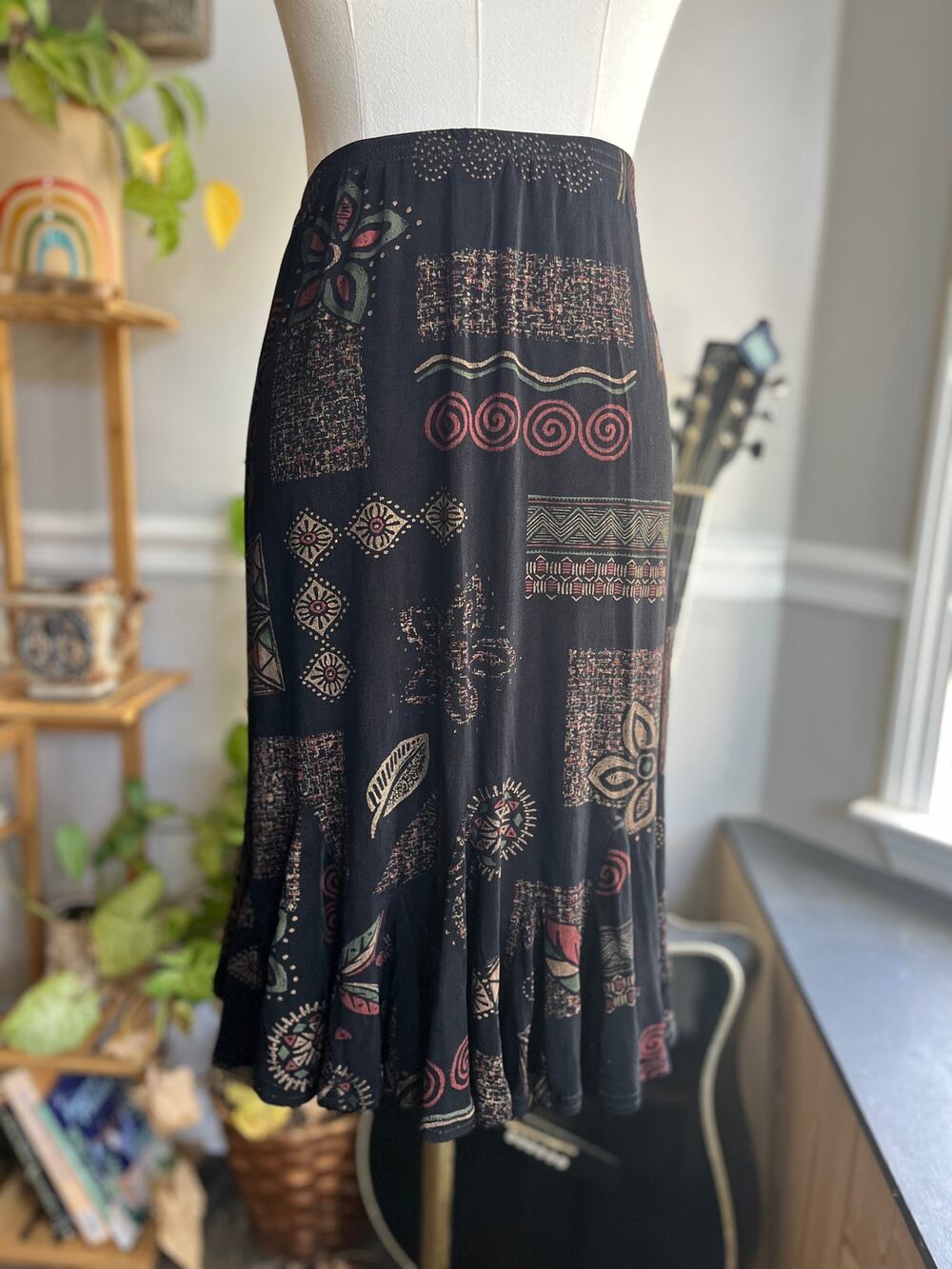 Vintage 90s Black Skirt Neutral Aztec Floral Leaf Ruffle Hem Size Small